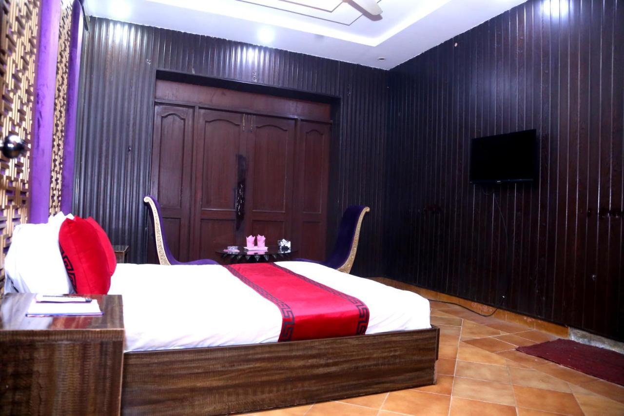 Sapphire Inn Motel Lahore Eksteriør bilde