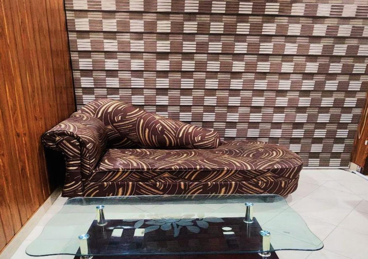 Sapphire Inn Motel Lahore Eksteriør bilde