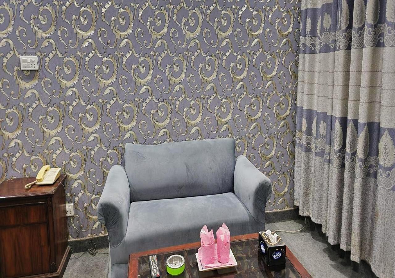 Sapphire Inn Motel Lahore Eksteriør bilde